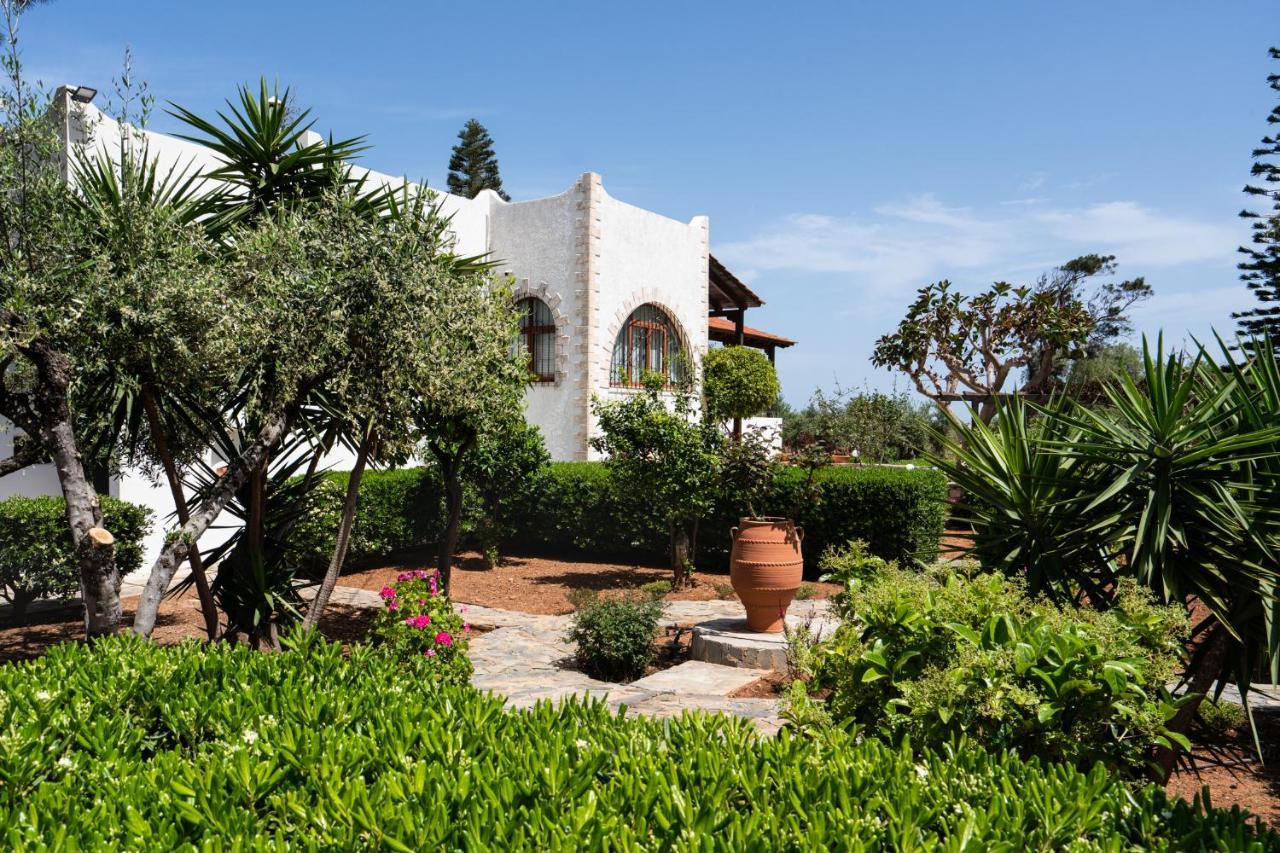 Beachfront Family Villa Katerina With Private Pool, Playground, Bbq & Amazing Sea Views! Petres  Exterior foto