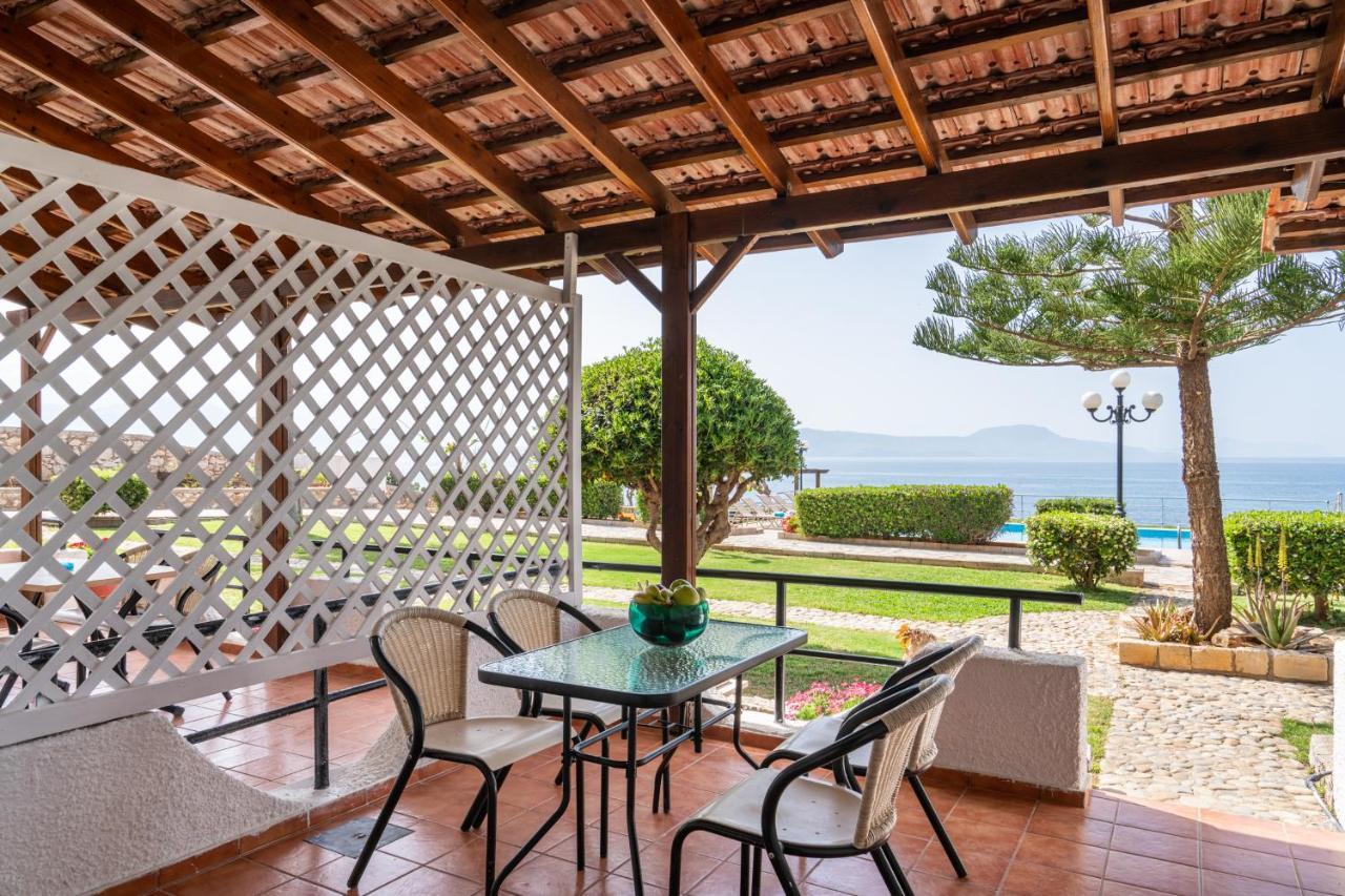 Beachfront Family Villa Katerina With Private Pool, Playground, Bbq & Amazing Sea Views! Petres  Exterior foto